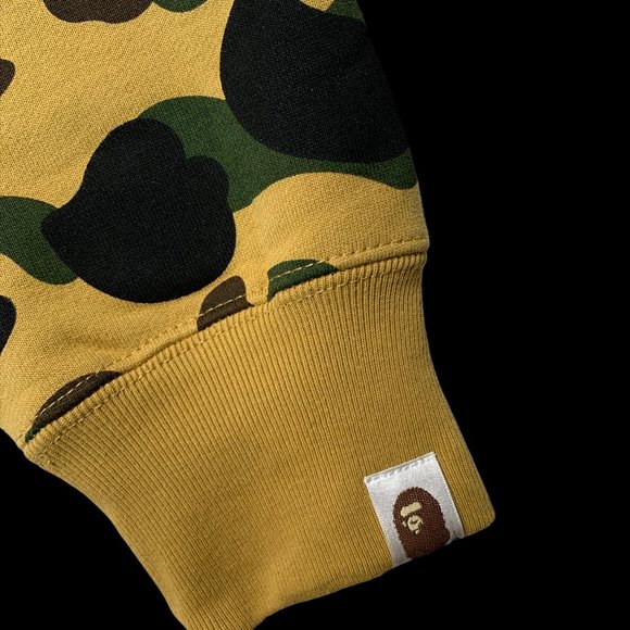 BAPE 1st Camo Shark Full Zip Hoodie Yellow - Picture 5 of 8
